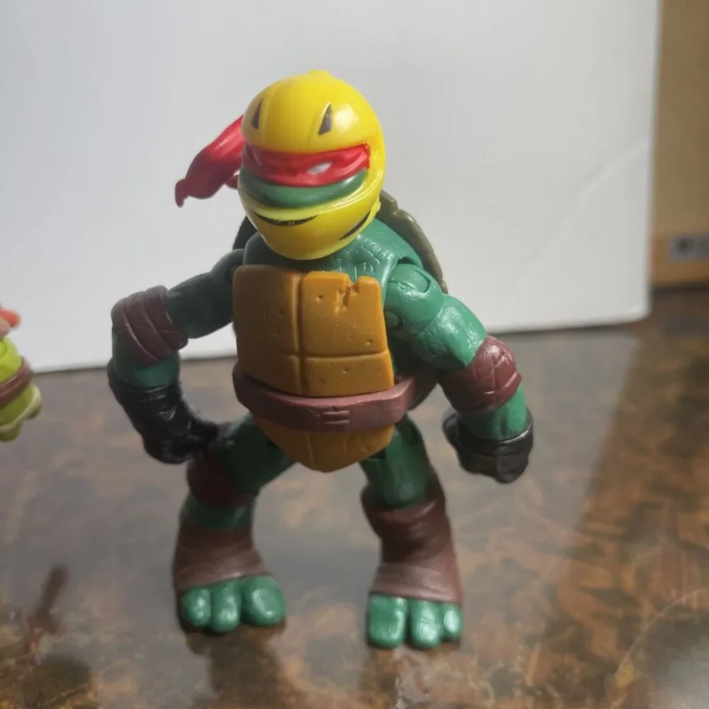 2012 Viacom Teenage Mutant Ninja Turtles TMNT Action Figures